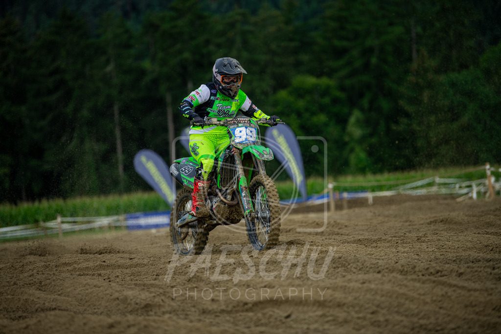 Lady (273) | Paeschuphoto Shop - Wer nicht sucht der auch nicht findet.Ob Motocrossbilder oder von einem besuchtem Spiel, Hauptsache Action. - Realisiert mit Pictrs.com