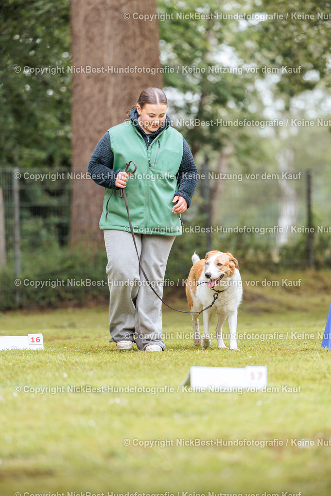 RO-Blumenthal-2026-Nickbest-Hundefotografie-4068 | Dein Hund! Dein Moment! Deine Erinnerungen! Hundefotografie in Bremen Blumenthal. Ich fange die besonderen Momente deines Vierbeiners ein – ob Indoor mit Blitzanlage oder in der freien Natur. Sicher dir dein Moment und dein Termin für eure Erinnerungen.