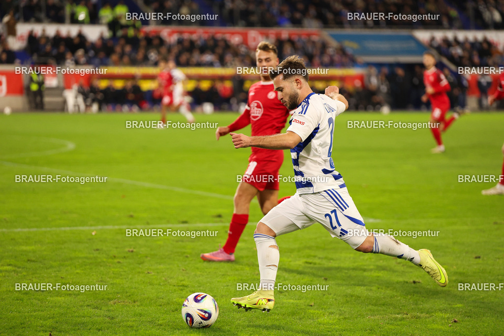 MSV Duisburg - Rot-Weiss Essen  | Duisburg, Deutschland, 26.10.2025 Can Coşkun (MSV Duisburg)  Einzelaktion während des 3.Liga Spiels zwischen MSV Duisburg und Rot-Weiss Essen in der Schauinsland-Reisen-Arena am 26.10.2025 in Duisburg (Foto von Timo Bluhmki-Schmidt/ Brauer Fotoagentur