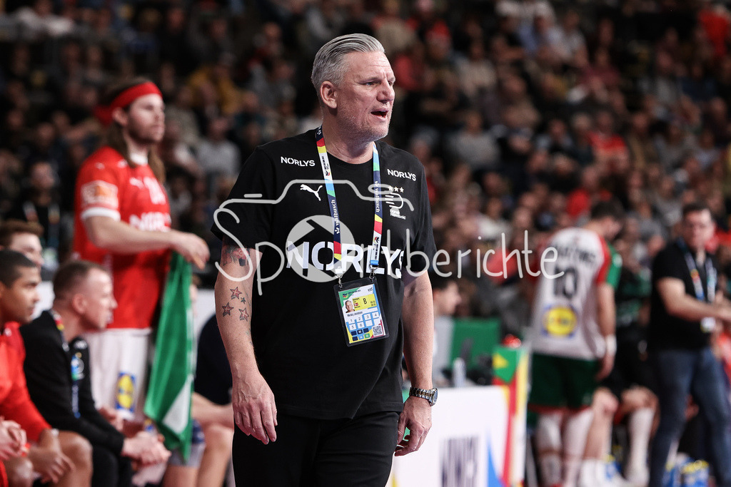 Dänemark - Portugal | Trainer Dänemark Nikolaj JACOBSEN in Aktion / Freisteller / Einzelfoto