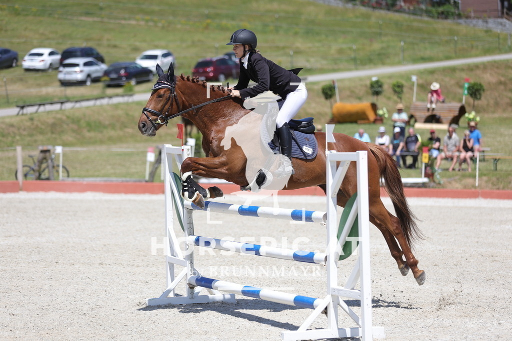 0P6A9644 | Willkommen bei Brunnmayr - Design & Fotografie – Ihrem Spezialisten für Reitturniere und Pferdeveranstaltungen in Oberösterreich, Salzburg und Bayern! Seit über 17 Jahren sind wir leidenschaftlich dabei.