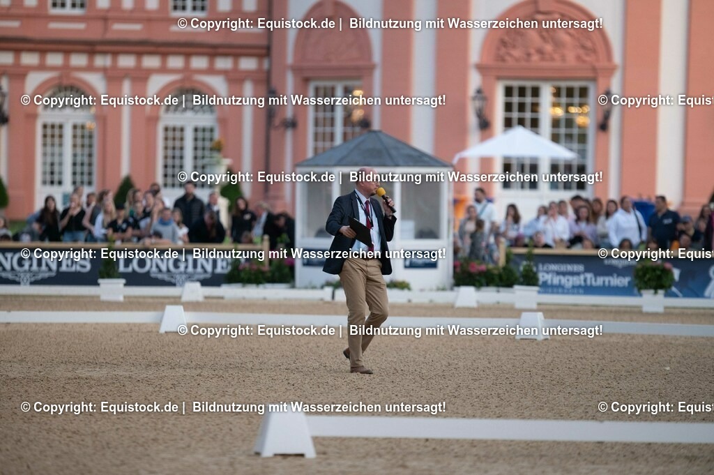 20230527_Voltigieren_NASPA_Flutlicht_0005 | equistock