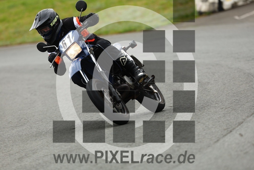 0061-20260509_02668 | Schöne Erinnerungen an spannende Momente - das festzuhalten ist unser Job. PIXELrace.de ist seit 2003 auf den Rennstrecken Europas unterwegs um die Action draußen beim Fahren und die wunderbare Stimmung imm Fahrerlager für euch einzufangen.