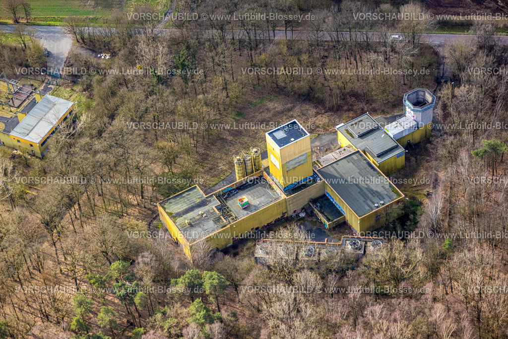 Hamm230214802 | Luftbild, Bergwerk Ost Schacht Sandbochum in einem Waldgebiet, STEAG Umspannwerk Sandbochum, Stadtbezirk Herringen, Hamm, Ruhrgebiet, Nordrhein-Westfalen, Deutschland