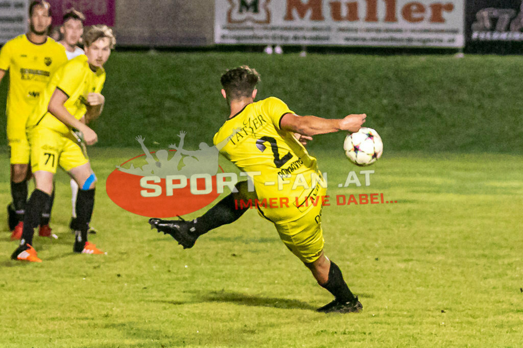 SV Feldkirchen - SC Launsdorf 2-1, Unterliga Ost | Davor Ponjavic (SC Launsdorf #2) Manuel Schütz (SC Launsdorf #71) SV Feldkirchen - SC Launsdorf 2-1 am 23.08.2023 in Feldkirchen
(Modehaus NIMO Arena), Austria, (Photo by Ernst Krawagner sport-fan.at) - Realisiert mit Pictrs.com