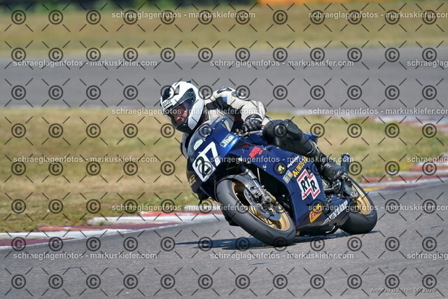 26bc03-2152 | markuskiefer.com - Realisiert mit Pictrs.com