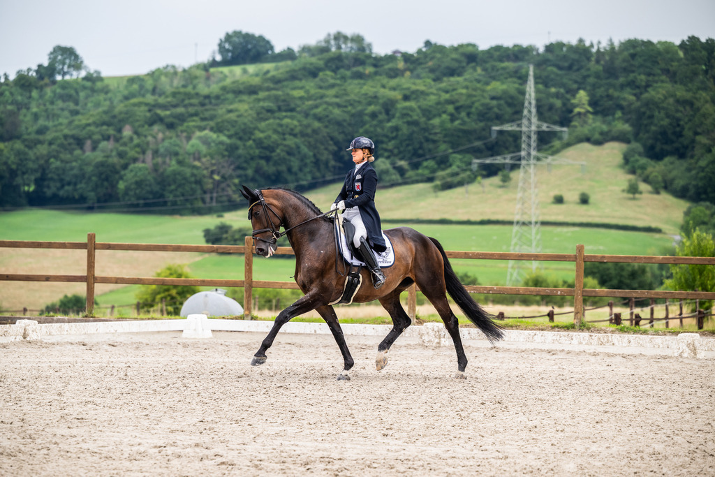 Luxembourg Dressage Championship 2025 - Senior League B | Luxembourg Dressage Championship 2025 - Kristine Møller-Engel on Bon Gregoria - Realisiert mit Pictrs.com