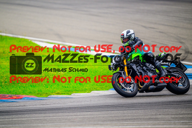 MaZZes_FotoMatrix_240614_6007705_0309 | INST