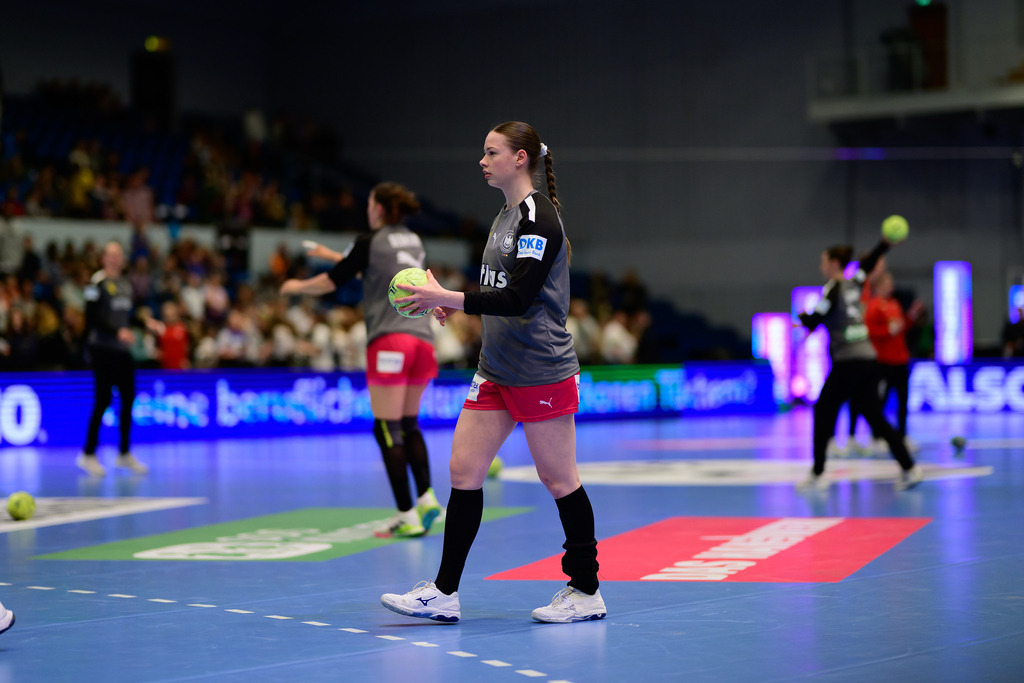Handball I Frauen I Saison 2024-2025 I Länderspiel I Deutschland - Dänemark | Der Sportfotograf. - Realisiert mit Pictrs.com