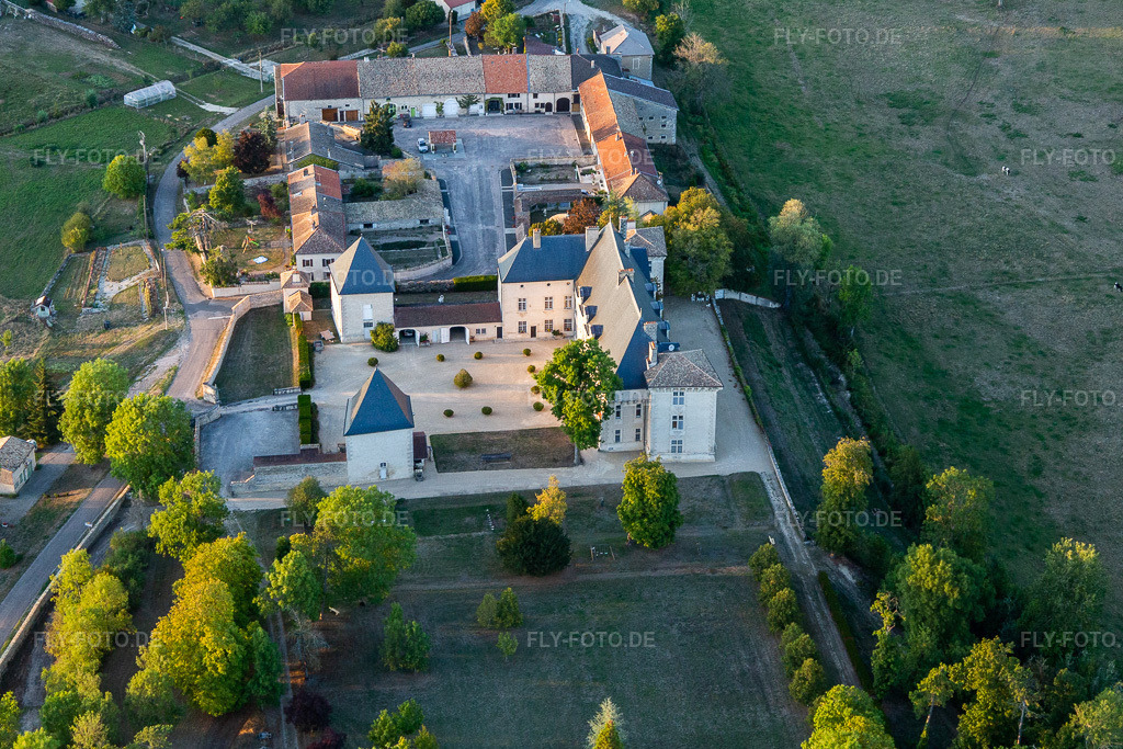 Luftbild: Château de Montbras, Hostellerie de L'Isle en Bray in Montbras im Bundesland Meuse in Frankreich. Foto: IMG_118364.jpg vom 15.09.2019 durch Werner Riehm/FLY-FOTO.de
