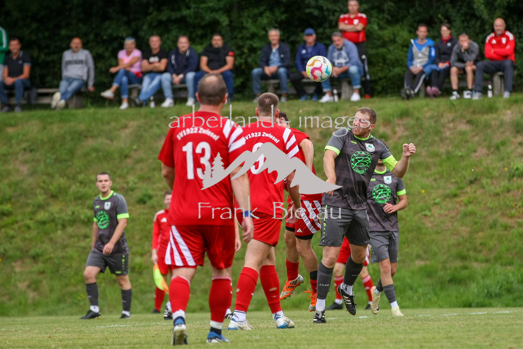 993T1010 | Medien- Sport- Entertainmentfotos