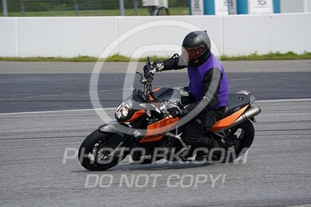 2023_05_01_PBK_23965 | Sportfotografie; SlowMotion; Video; Rennstrecke; Hafeneger; Speer; Racing; RSE; BMW; CBO; Trackday; Motorsportarena; Hockenheimring; Brno; Most; Barcelona; Valencia