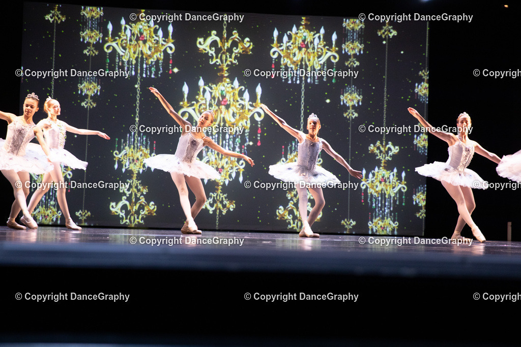 GPHY5863 | DanceGraphy - Realisiert mit Pictrs.com