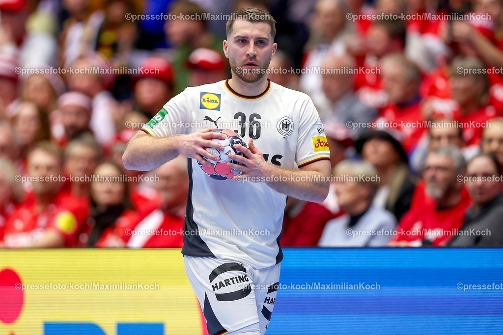 EHF22012601085 | 22.01.2026, Handball, Men's EHF EURO 2026, Deutschland - Portugal, Jyske Bank Boxen in Herning, Dänemark, Main Round:  Lukas Mertens (Germany #36)
