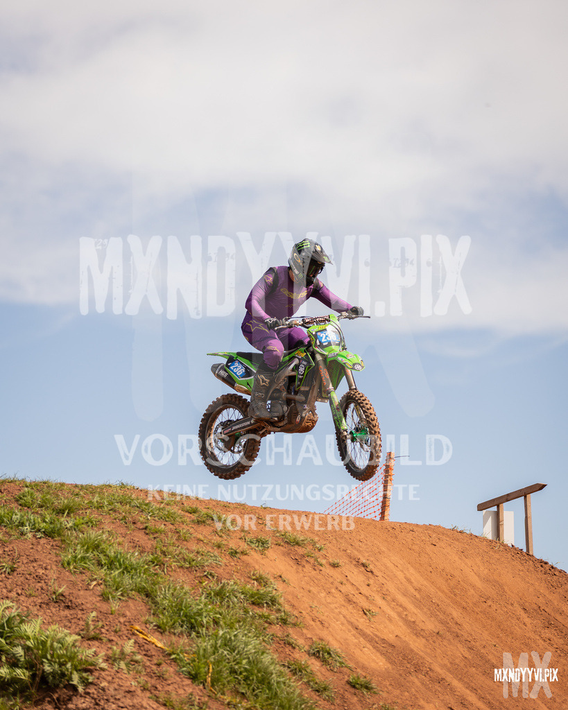 866A4135 | mxndyyvipix
