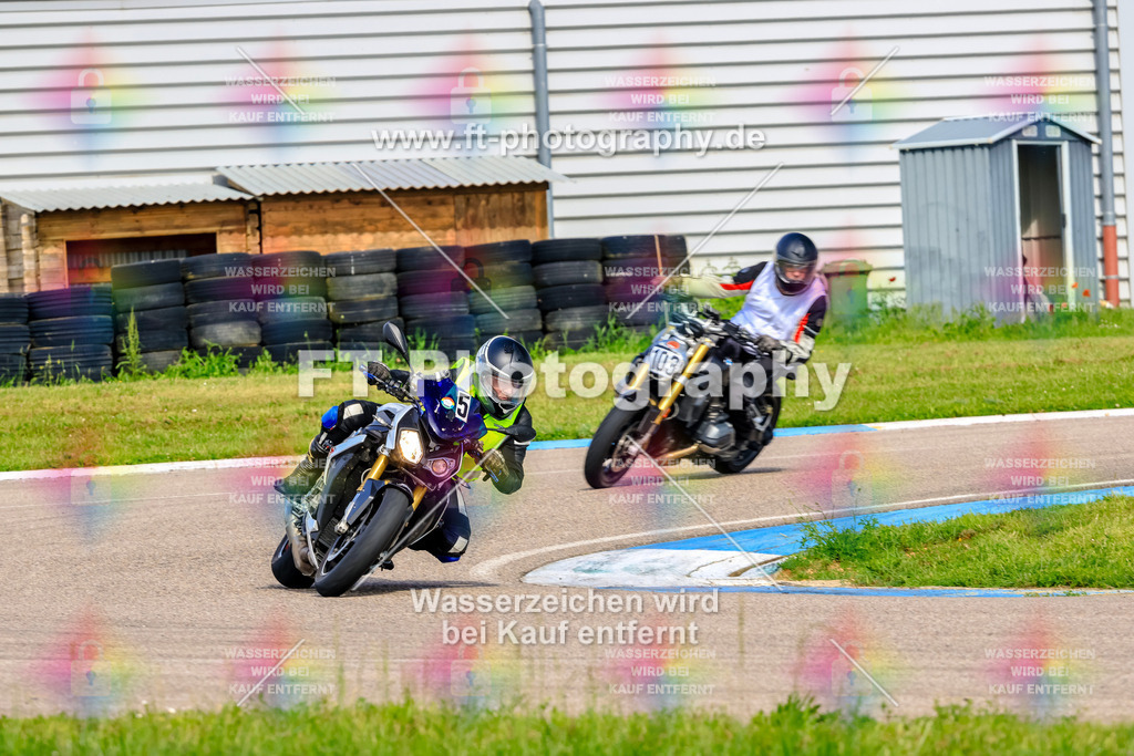 MotoTeam-8460 | Hier findet Ihr Bilder von Touristenfahrten auf der Nürburgring Nordschleife oder von anderen Veranstaltungen die ich besucht habe. Viel Spass beim Durch Schauen 