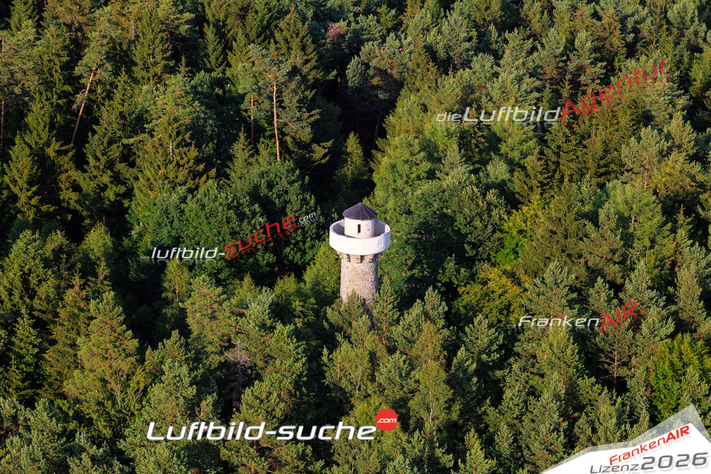 Die Luftaufnahme der Stadt Weissenbrunn wurde vom UL-Flugzeug heraus erstellt ( keine Drohne )- hohe Auflösung für beste Qualität