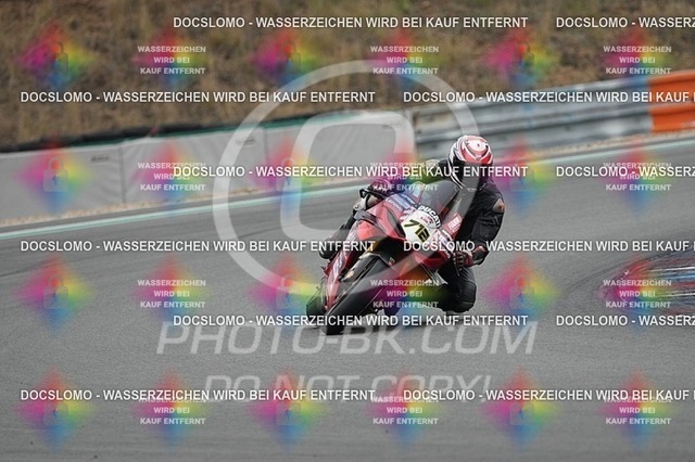 2025_09_13_PBK_25141 | Sportfotografie; SlowMotion; Video; Rennstrecke; Hafeneger; Speer; Racing; RSE; BMW; CBO; Trackday; Motorsportarena; Hockenheimring; Brno; Most; Barcelona; Valencia