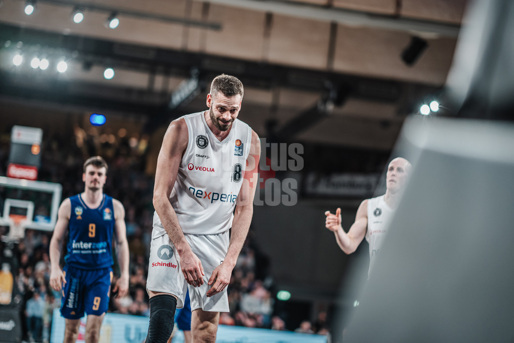 Basketball | Männer | Saison 2023/2024 | easyCredit Basketball Bundesliga | Veolia Towers Hamburg vs. Alba Berlin | 17.04.2024 | Jonas 'WoBo' Wohlfarth-Bottermann (#18, Hamburg Towers) ärgert sich