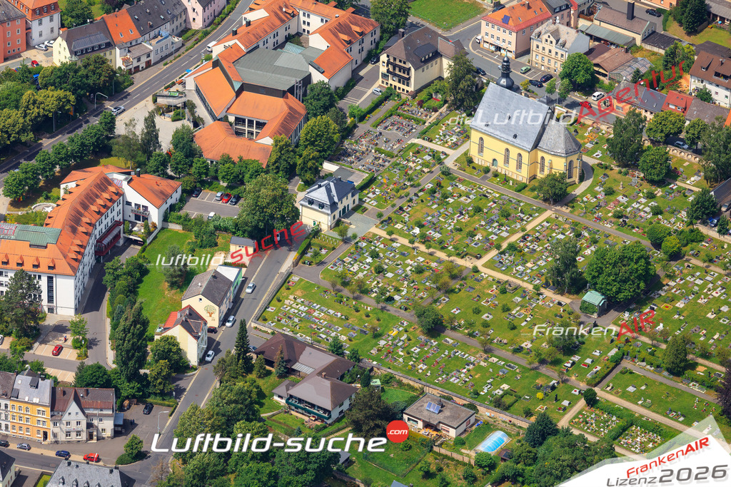 Die Luftaufnahme der Stadt Wunsiedel wurde vom UL-Flugzeug heraus erstellt ( keine Drohne )- hohe Auflösung für beste Qualität