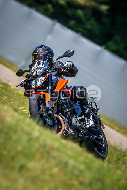 0201-260509DCB-032_201 | Deine Full-Service-Agentur für ✔️Videoproduktionen und ✔️Motorsportfotografie Jetzt Angebot anfragen!