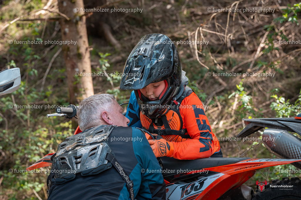 fuernholzer_250501-C2-484 | Fotografische Impressionen von der Red Stag Enduro Extreme by fuernholzer-photography.com. Endurosport in Österreich fotografisch festgehalten von fuernholzer. Auftragsfotografie für Private, Gewerbefotos und Industriefotografie. Eventfotografie, Sportfotografie und Motorsportfotografie. Anbieter von Fotoworkshops, Fototraining, fotografischen Vorträgen und Fotoseminaren.