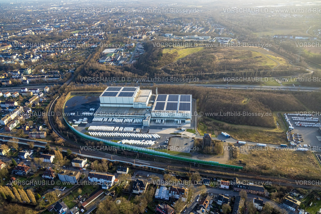Herne240104181 | Luftbild, Nordfrost GmbH, Schallschutzwand und LKW Stellplätze, Unser Fritz Malakowturm, Unser Fritz, Herne, Ruhrgebiet, Nordrhein-Westfalen, Deutschland
