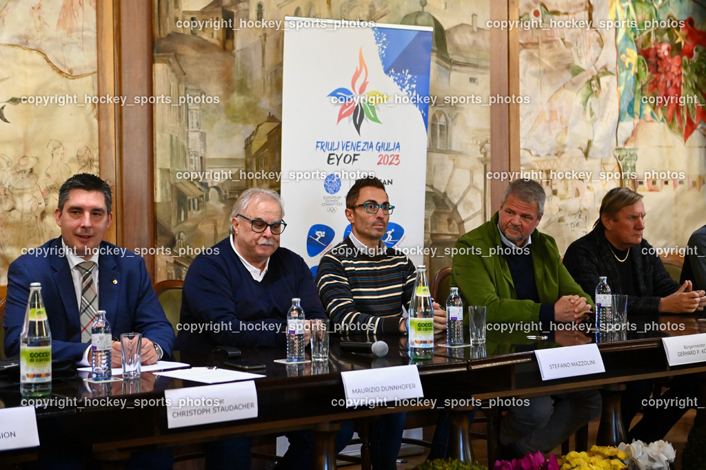 European Youth Olympic Festival EYOF 2023 Pressekonferenz | Stadtrat Spittal an der Drau Christoph Staudacher, Maurizio Dunnhofer, Stefano Mazzolini, Bürgermeister Spittal an der Drau Gerhard Köfer, Giorgio Brandolin