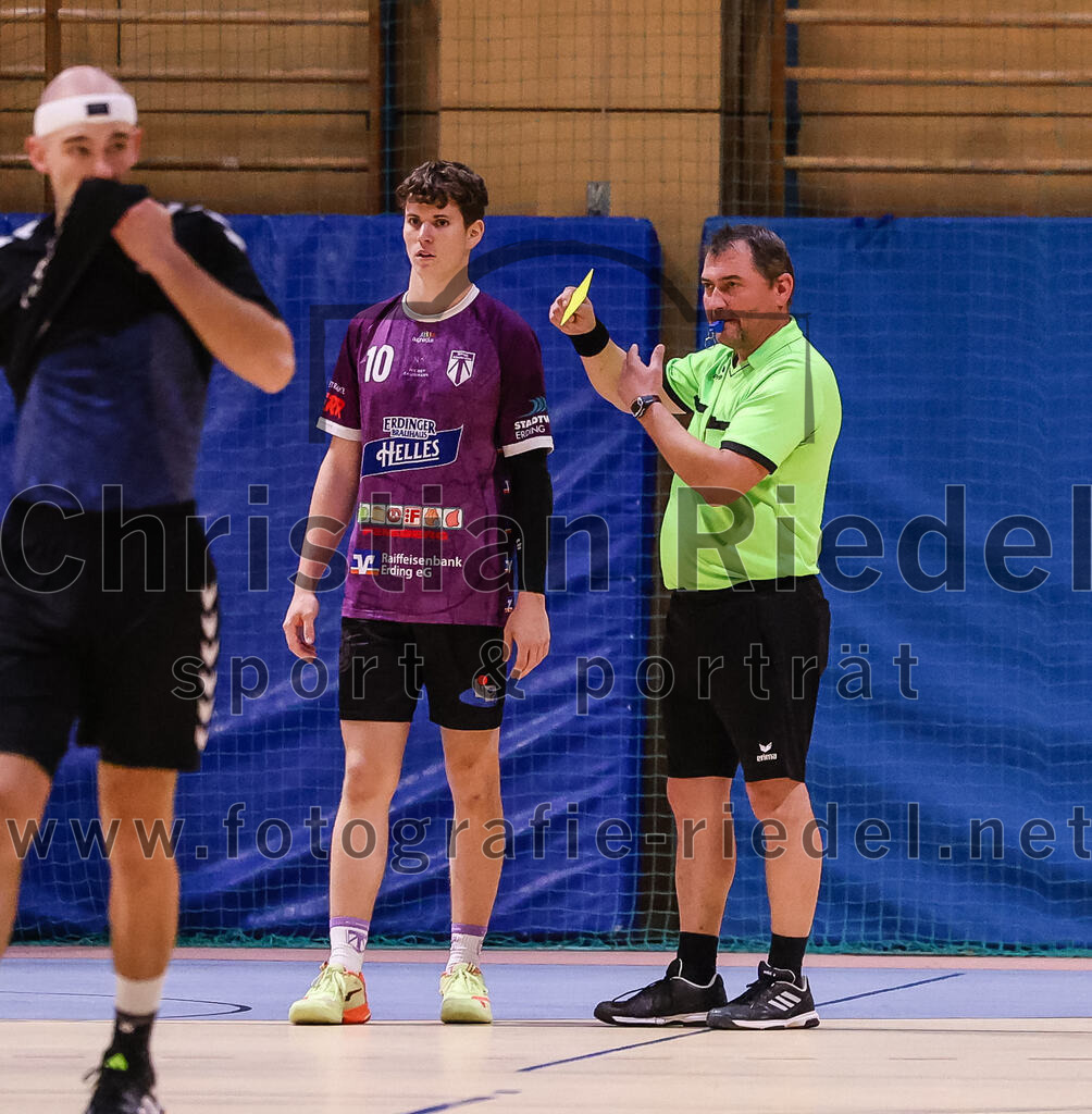 2024-11-09_003_SpVgg_Altenerding_gegen_TV_Altoetting | Erding, Deutschland, 09.11.2024:Handball, Bezirksoberliga Männer 2024 / 2025, 6. Spieltag, SpVgg Altenerding gegen TV Altötting, Endergebnis: 26:22Tim Steininger (SpVgg Altenerding, #10)Foto: Christian Riedel / fotografie-riedel.net