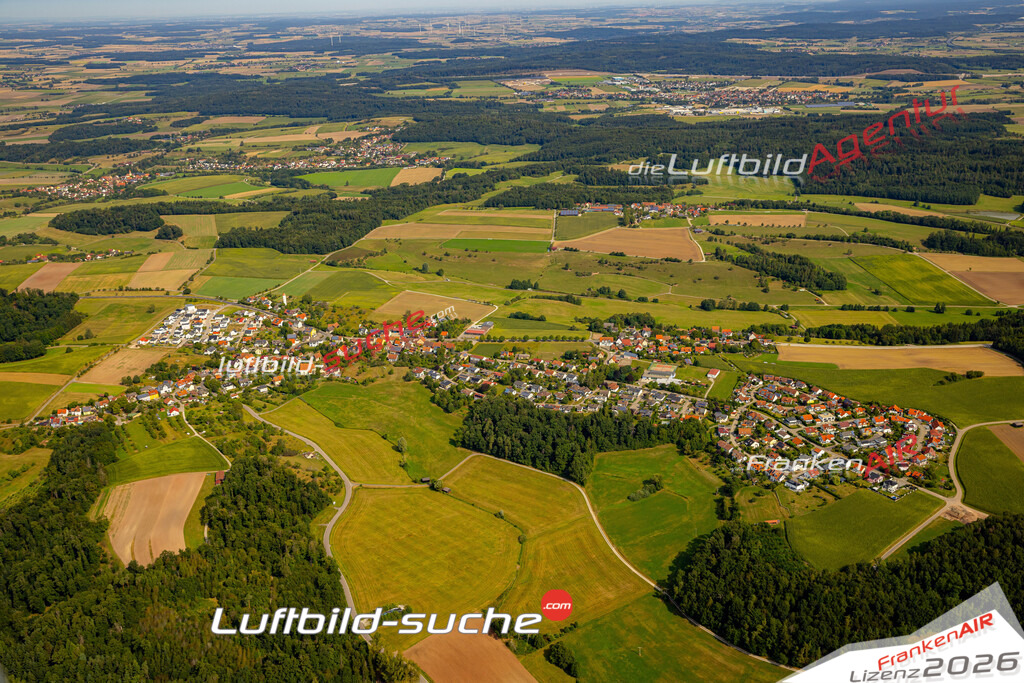 Das Luftbild zeigt : Mariäkappel Kreßberg - Die Luftaufnahme wurde 2024 vom UL-Flugzeug aus erstellt ( keine Drohne ) - Hochauflösende Luftaufnahme - Für grossformatige Ausdrucke geeignet. Die Geschenkidee !Mit Lizenz und Bildrechte bestellbar