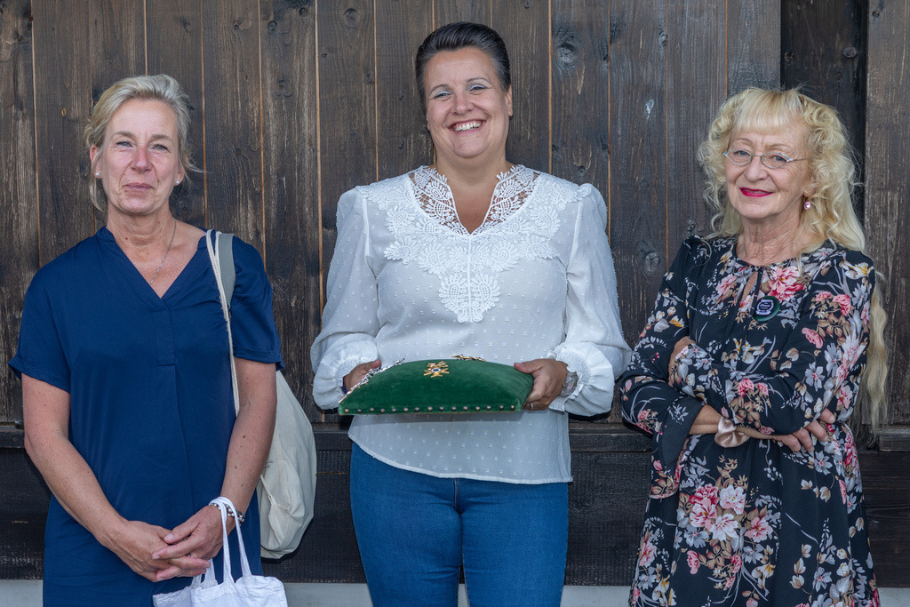 top-top.de-250704-204 | Foto, Video, Fotografie, Videografie, Fotobox, DJ, Discjockey, Musik, Musikbox, Veranstaltung, Photobooth, Amazon, Ebay, Buchtipp, Bestseller, Autor, Verlag, Buch, Wesel, Hamminkeln, NRW, Dinslaken, Rees, Drohne, Hochzeit, Party, Fotobox, Wesel, Fotograf