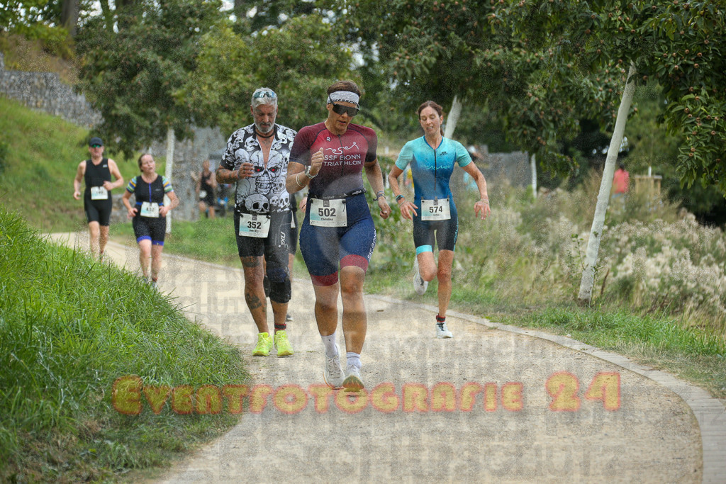 250824_1402_EX1_4732 | Sportfotografie im Rhein-Sieg Kreis, Köln, Bonn, NRW, Rheinland Pfalz, Hessen, etc. Unser Tätigkeitsfeld umfasst den Laufsport vom Volkslauf über den Marathon, Duathlon, Triathon bis zum Ultralauf wie Kölnpfad Ultra oder Schindertrail.