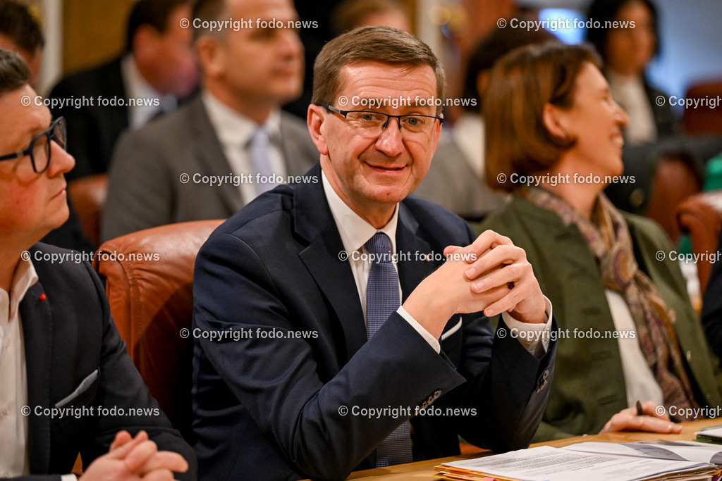 Landhaus Linz_ Promenade_ Landtagssitzung_ 25.01.2024-7 | 25.01.2024, Landhaus Linz AUT, Promenade, Landtagssitzung, im Bild LR Markus Achleitner (VP)