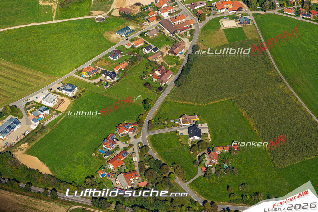 Aktuelles Luftbild von Preming Tittling Kauf mit Lizenz / Bildrechten möglich- Die Luftaufnahme wurde 2021 mittels UL-Flugzeug erstellt ( keine Drohne ) - hochauflösende Kamera-Systeme von  Canon -Beste Qualität - Für grossformatige Ausdrucke geeignet. Die Geschenkidee !