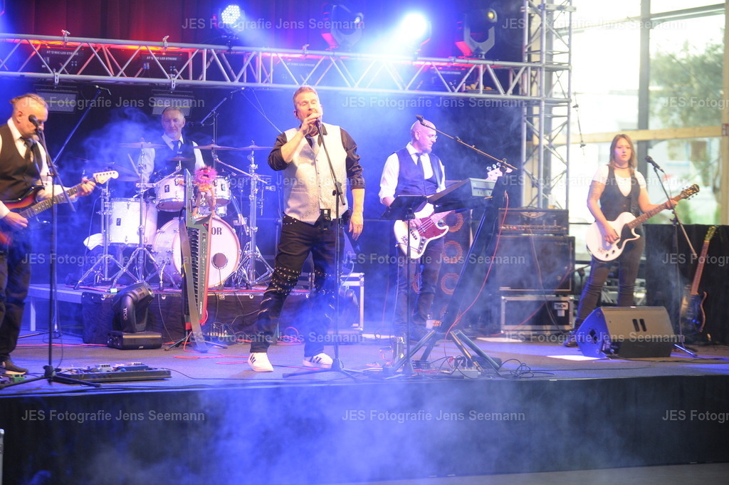 2026_0613_Neustadt Cup_Konzert0163 | Fotograf Jens Seemann aus Neustadt in Holstein. Ich fotografiere Ihre Hochzeit, Veranstaltungen, Sport. Firmen... - Realisiert mit Pictrs.com