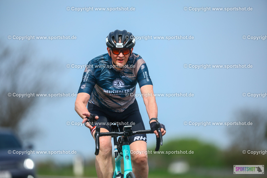 822_TRA56972 | Neusiedlersee Radmarathon 2026@sportshot_your_pictrs #yourpictures#roadtowm2029 #nrm #neusiedlerseeradmarathon #neusiedlersee #neusiedlerseetourismus #burgenland #mörbisch #nrm26 #burgenlandtourismus #voglundco #poweredbyburgenlandtourismus #radsport #rad #marathon #ucigranfondo #visitburgenland #ucigranfondoworldseries