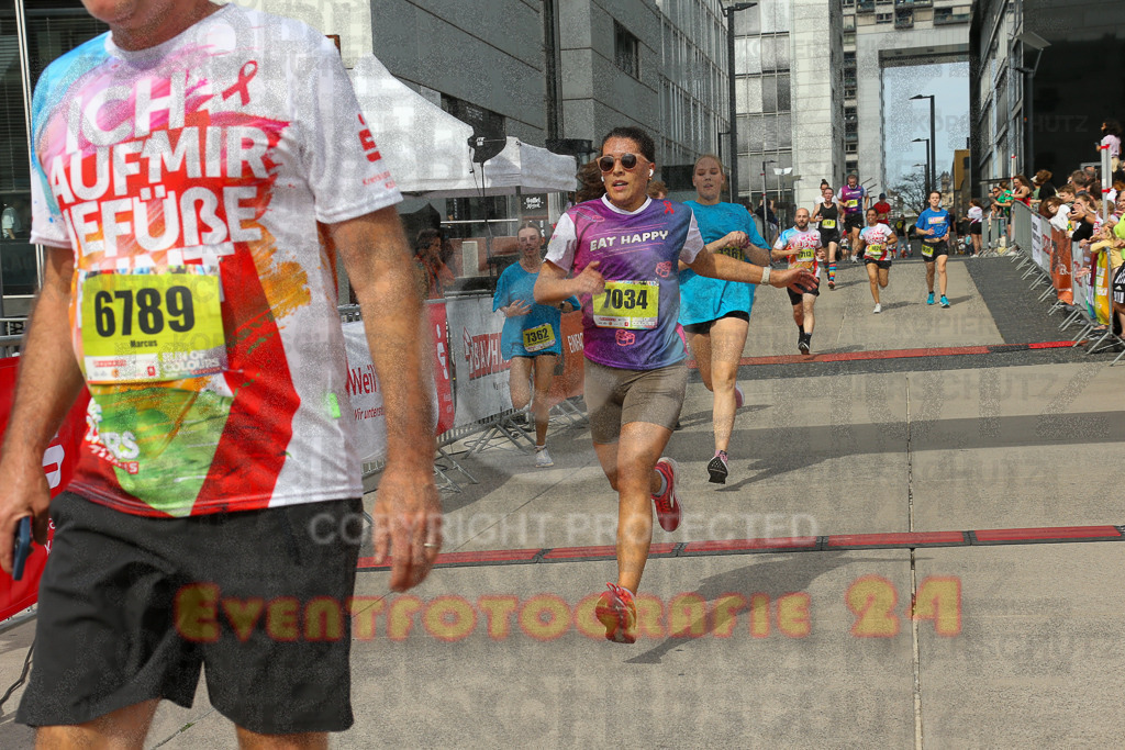 250920_1328_EX1_4834 | Sportfotografie im Rhein-Sieg Kreis, Köln, Bonn, NRW, Rheinland Pfalz, Hessen, etc. Unser Tätigkeitsfeld umfasst den Laufsport vom Volkslauf über den Marathon, Duathlon, Triathon bis zum Ultralauf wie Kölnpfad Ultra oder Schindertrail.