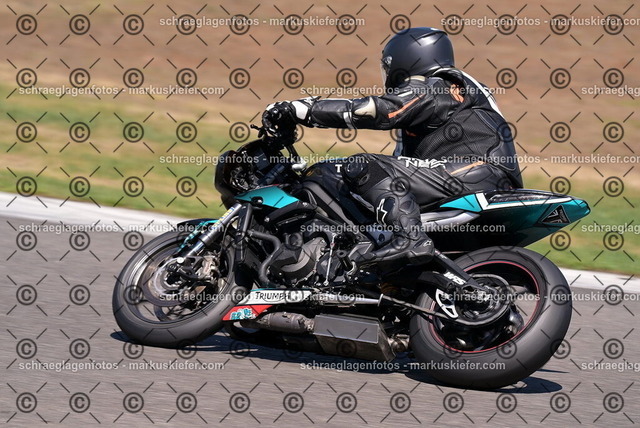 26bt04-1941 | markuskiefer.com - Realisiert mit Pictrs.com