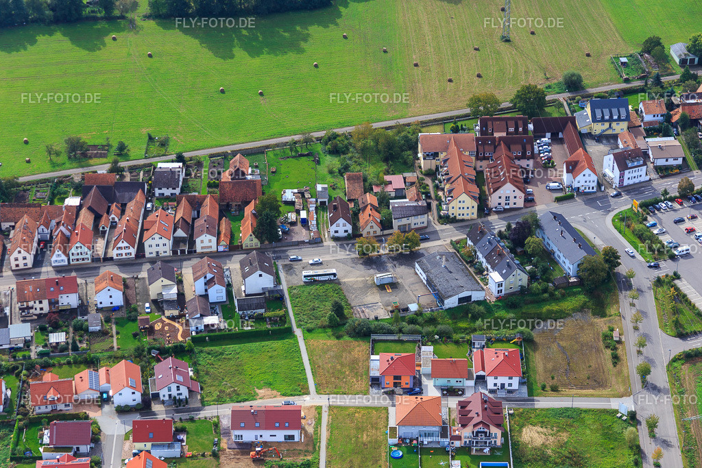 Saarstr | Luftbild: Saarstr in Kandel im Bundesland Rheinland-Pfalz in Deutschland. Foto: IMG_072807.jpg vom 19.09.2014 durch Werner Riehm/FLY-FOTO.de - Realisiert mit Pictrs.com