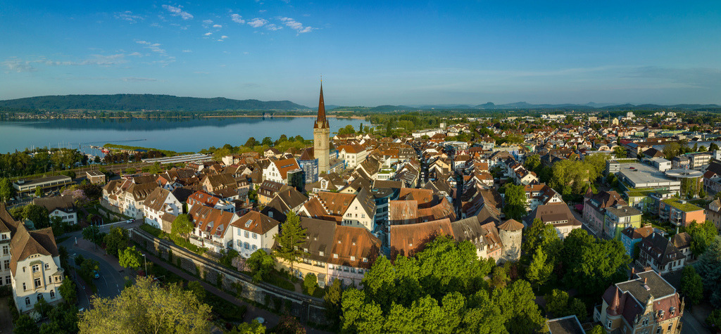 Radolfzellbilder_0433 | Die Stadt Radolfzell an einem Sommermorgen - Realisiert mit Pictrs.com