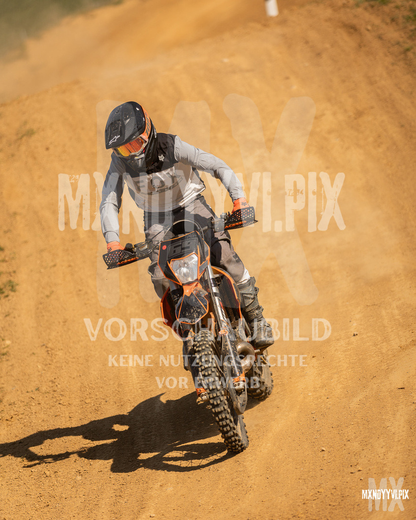 866A3674 | mxndyyvipix