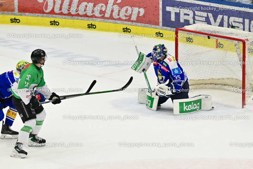 EC IDM WÄRMEPUMPEN VSV vs. Olimpija Ljubljana | #35 Joe Cannata EC VSV, #12 Nik Simsic Olimpija Ljubljana, EC IDM WÄRMEPUMPEN VSV vs. Olimpija Ljubljana, EC IDM WÄRMEPUMPEN VSV vs. Olimpija Ljubljana am 01.02.2026 in Villach (Stadthalle Villach), Austria, (Photo by Bernd Stefan)