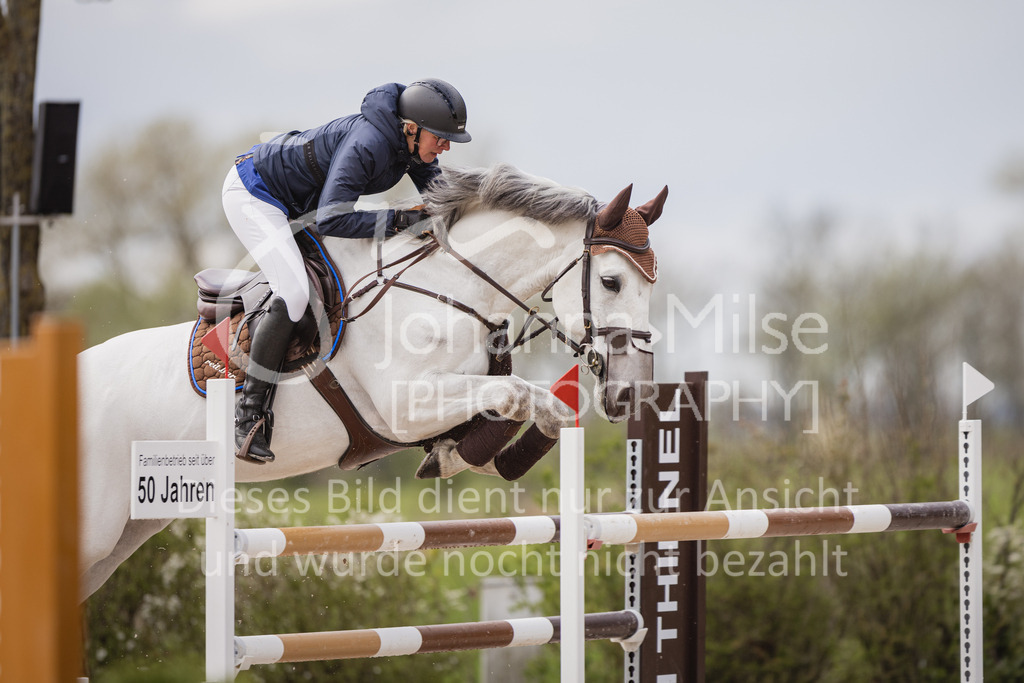 230427_HofSosath_2Ph-M2St-122 | Deine schönsten Turniermomente als professionelle Fotos! Entdecke hochwertige Pferdesport-Fotografie im Online-Shop. Jetzt Fotos finden & bestellen!