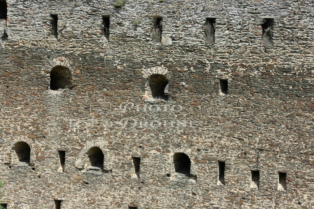 Rheinfels-0750 | Burg Ruine Rheinfels ist die größte Festungsanlage zwischen Koblenz und Bingen am Oberen Mittelrhein. - Realisiert mit Pictrs.com