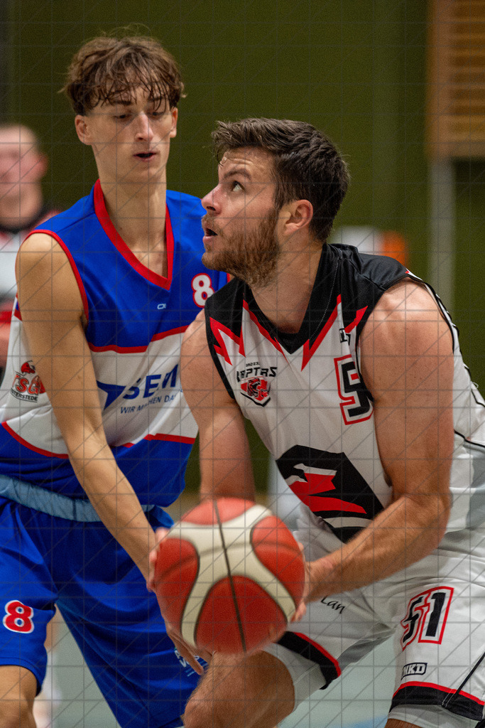 2. RL West | 05.10.2024 | Bad Essen vs. TSG Westerstede 2 | 2. RL West | 05.10.2024 | Bad Essen vs. TSG Westerstede 2 - - - - - CREDIT, www.bullenfotos.de, Martin König, Hörner Weg 40, D-49078 Osnabrück, +4917663732967, Nutzung und Weitergabe nur zu den vereinbarten Zwecken. Presseanfragen an Ersteller. Alle Rechte beim Ersteller. - - - - - - Realisiert mit Pictrs.com