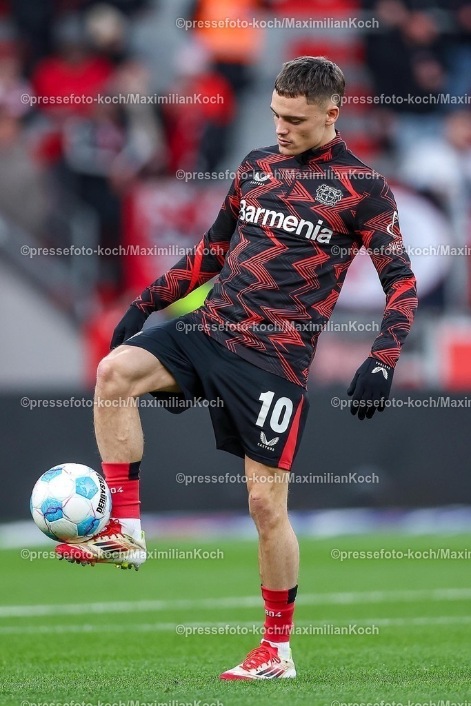 Lev02022502126 | 02.02.2025, Fußball, Bayer 04 Leverkusen - TSG 1899 Hoffenheim, 1. Fußball Bundesliga, 20. Spieltag, BayArena, Saison 2024 2025: Florian Wirtz (Bayer04 Leverkusen #10)DFB regulations prohibit any use of photographs as image sequences and or quasi-video.