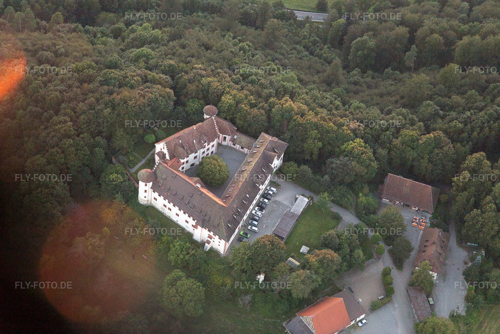 Luftbild: Hohenfels, Burg Hohenfels im Ortsteil Kalkofen in Hohenfels im Bundesland Baden-Württemberg in Deutschland. Foto: IMG_094068.jpg vom 26.08.2016 durch Werner Riehm/FLY-FOTO.de