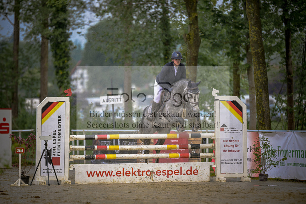 20240505-DOS_7822 | Entdecke hochwertige Reitturnierfotos von Foto Oger. Professionell, emotional und authentisch – jetzt Lieblingsmomente im Shop bestellen.Deutschlandweite Turnierfotografie. - Realisiert mit Pictrs.com