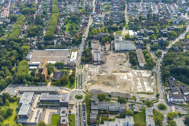Bergkamen230902169 | Luftbild, Baustelle mit Abriss der ehemaligen Turmarkaden, geplantes Berg Karree, Rathaus, Sparkasse Bergkamen-Bönen - Hauptgeschäftsstelle Rathausplatz, Busbahnhof, Weddinghofen, Bergkamen, Ruhrgebiet, Nordrhein-Westfalen, Deutschland