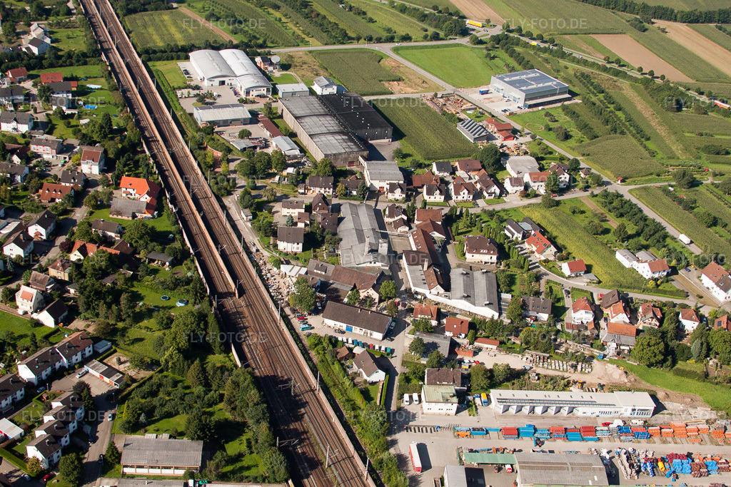 Luftbild: Werksgelände Muffenrohr GmbH im Ortsteil Hatzenweier in Ottersweier im Bundesland Baden-Württemberg in Deutschland. Foto: IMG_31767.jpg vom 20.08.2010 durch Werner Riehm/FLY-FOTO.de